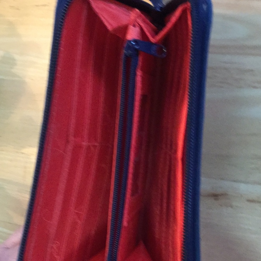 Wallet - Picture 1 of 3